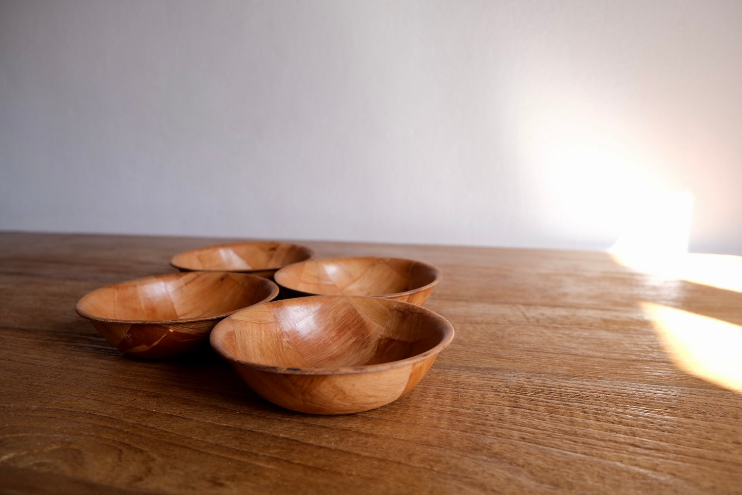 Set of 4 woven wooden bowls