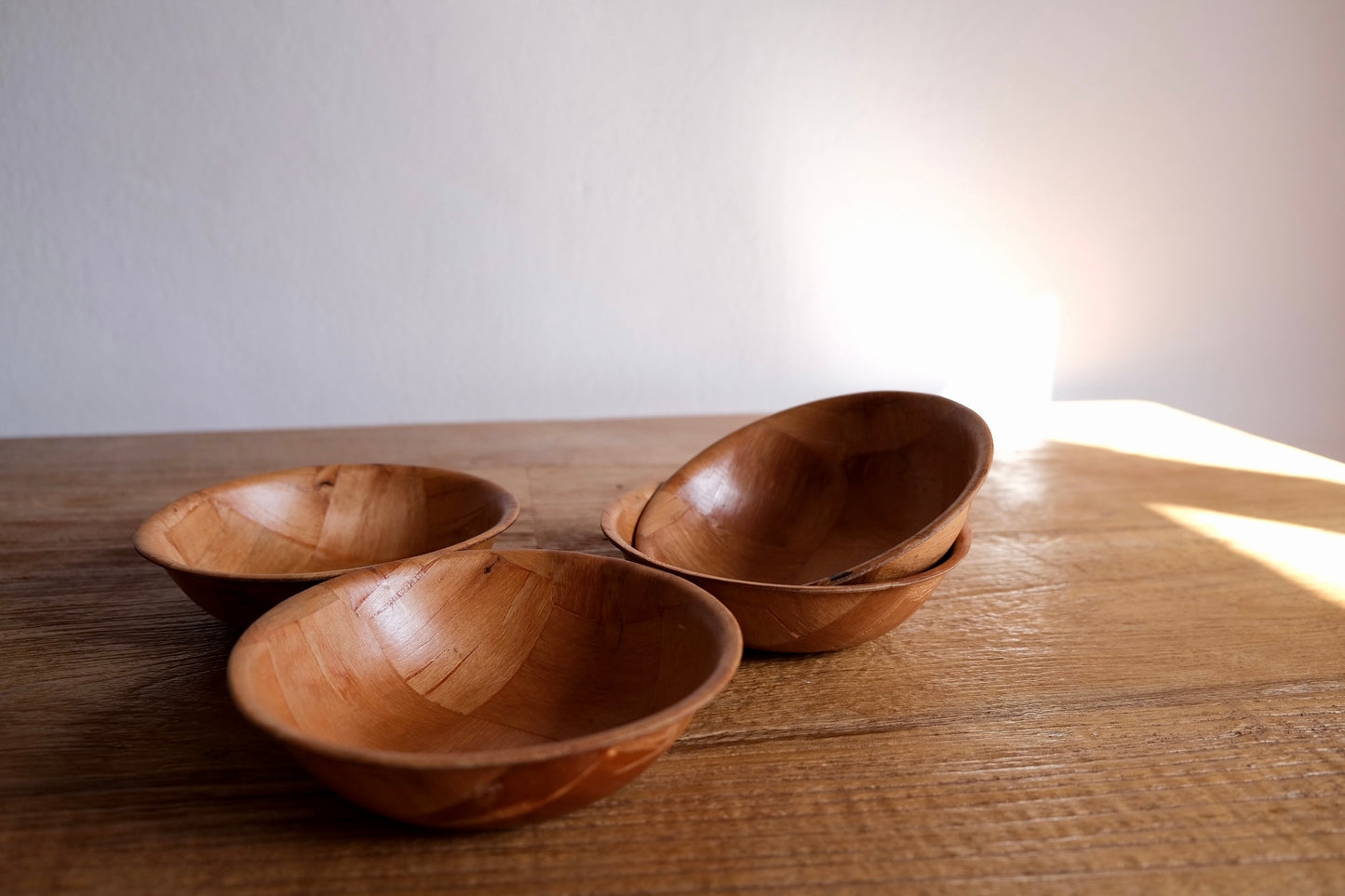 Set of 4 woven wooden bowls