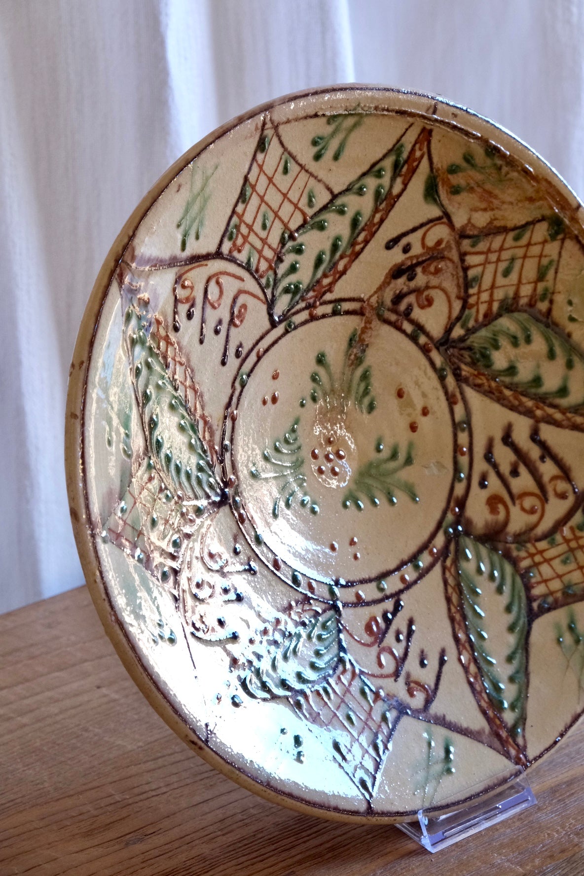 Large Middle Eastern wall plate