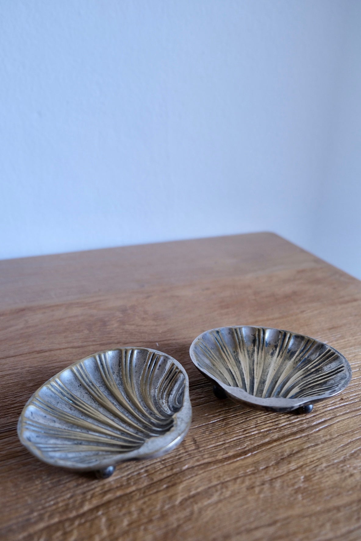 Vintage silver-plated shell trinket dishes