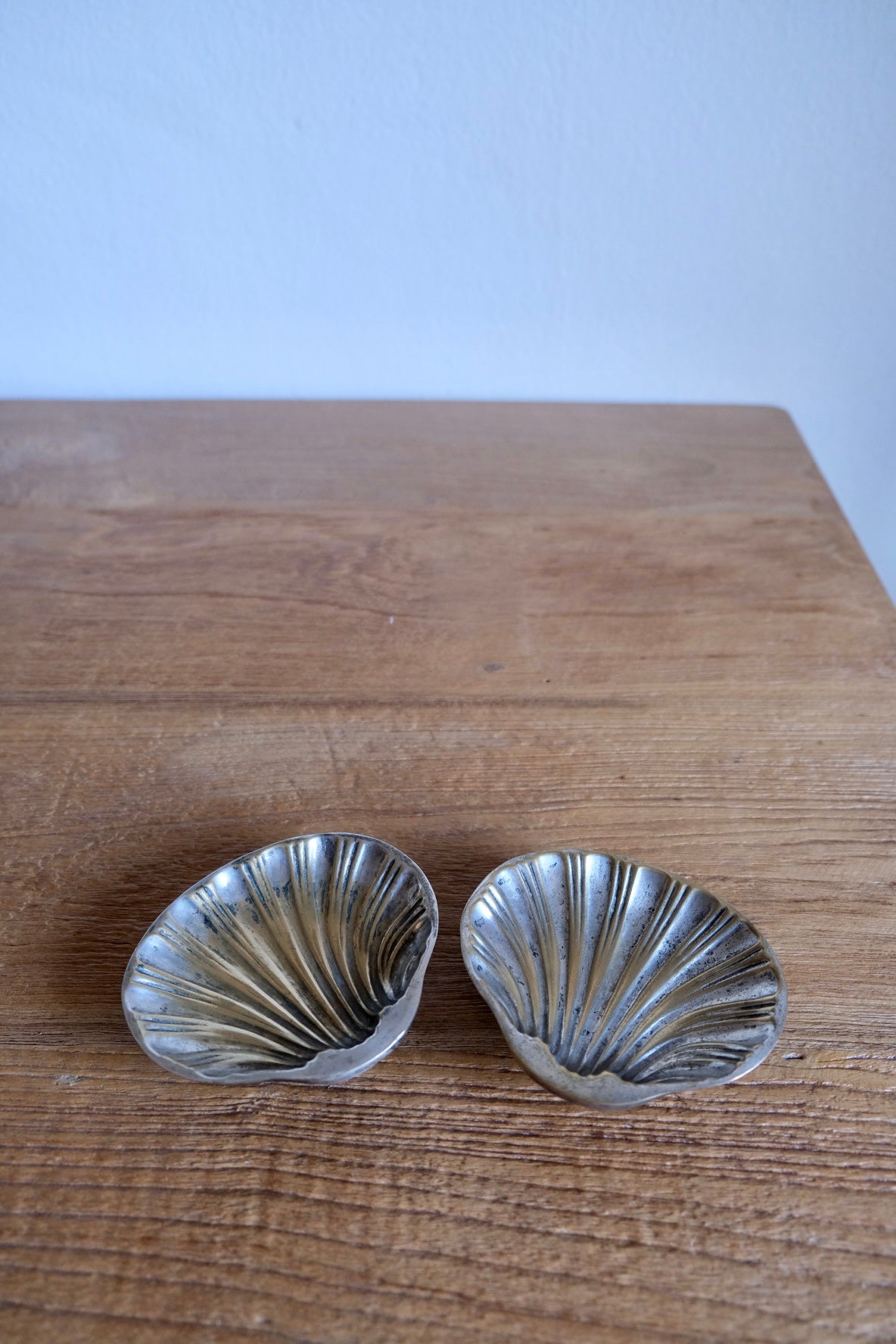 Vintage silver-plated shell trinket dishes