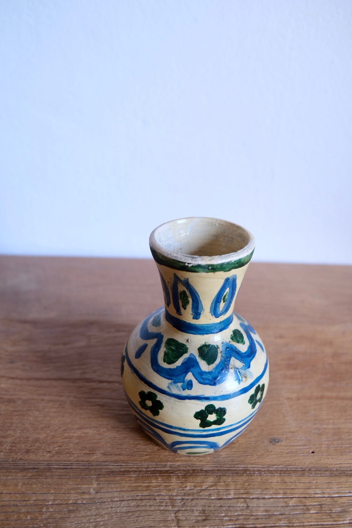 Small hand-painted flower vase