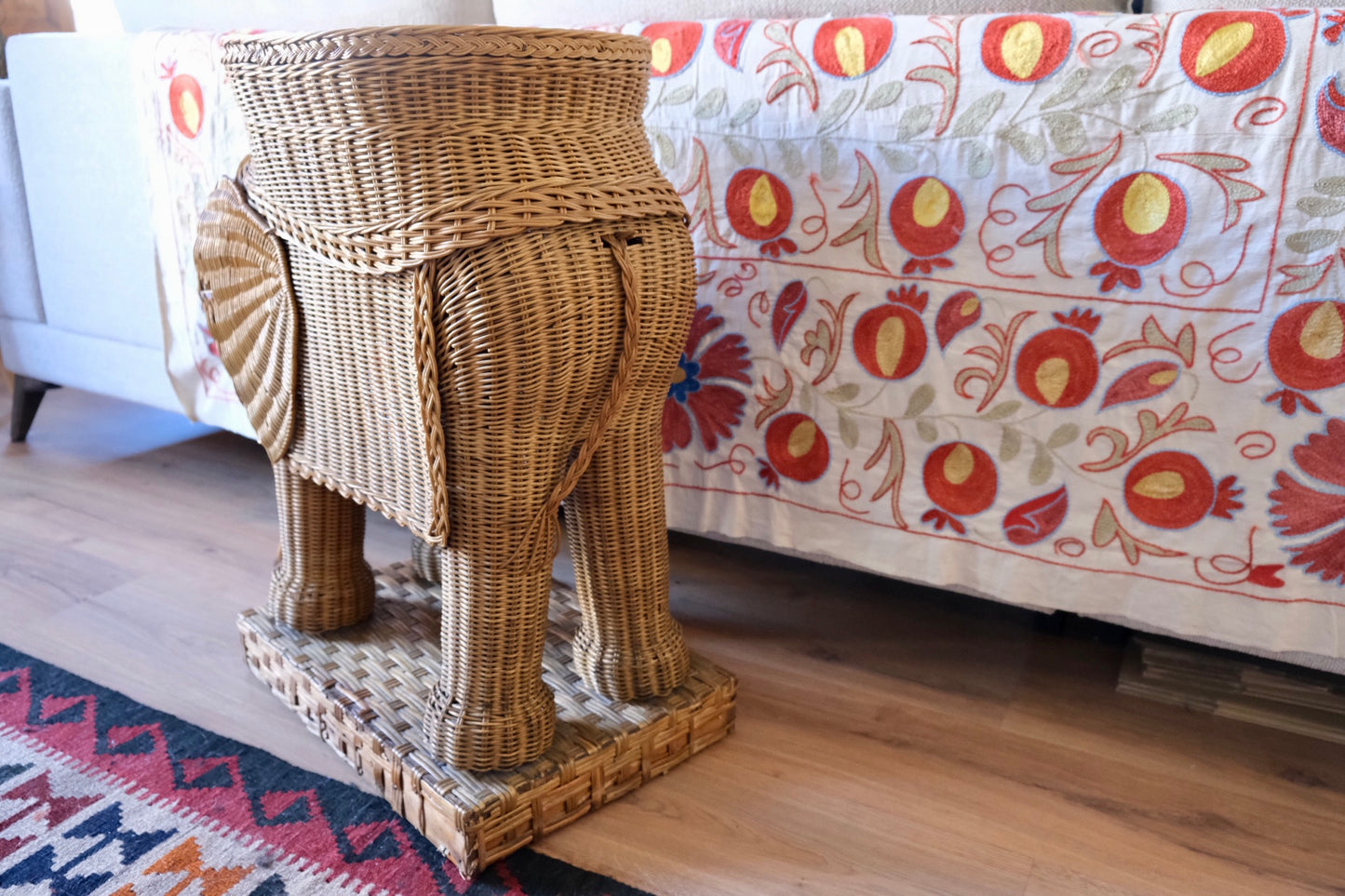 Hand-woven wicker elephant side table, 1970s