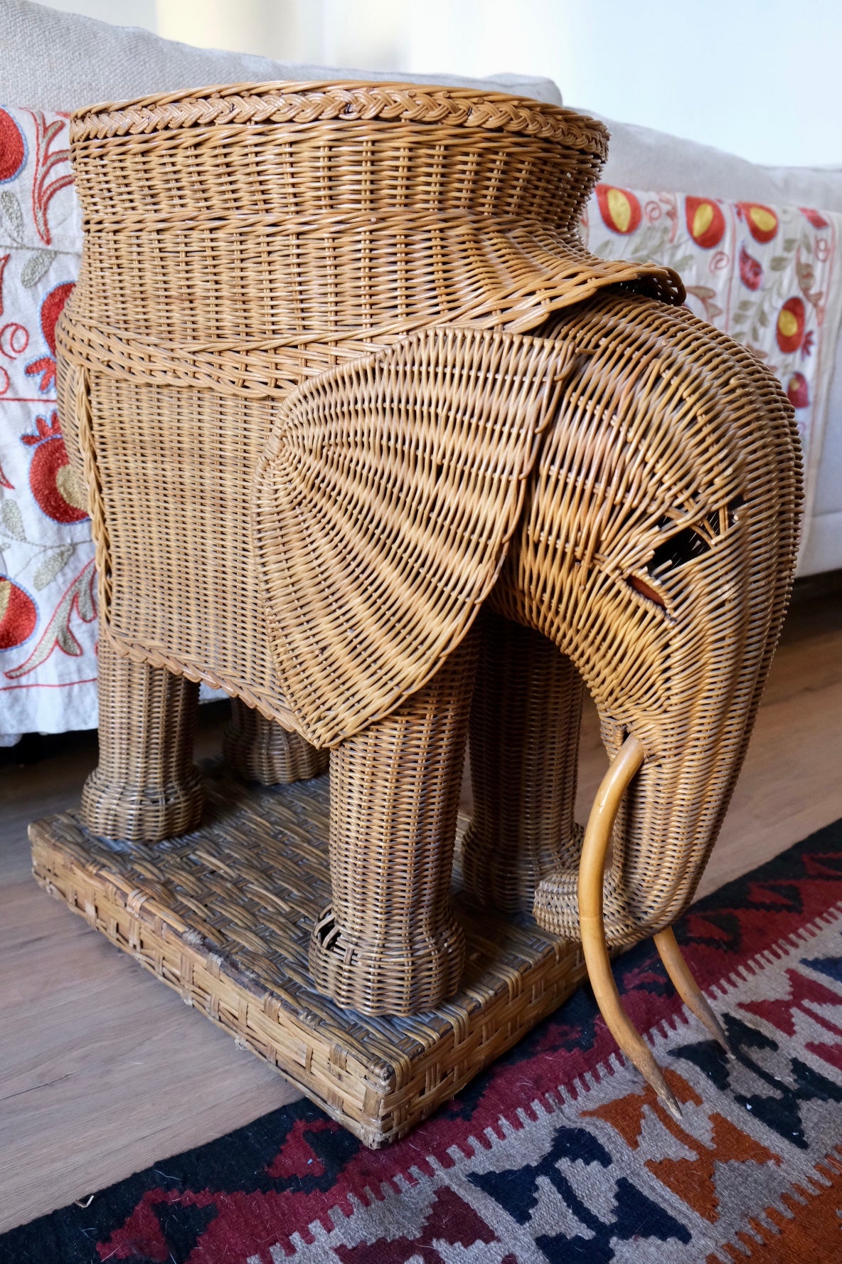 Hand-woven wicker elephant side table, 1970s