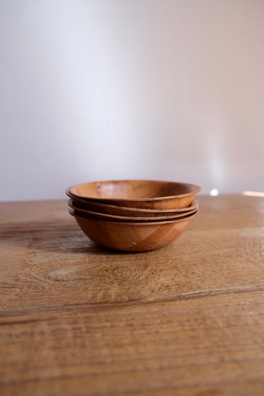 Set of 4 woven wooden bowls