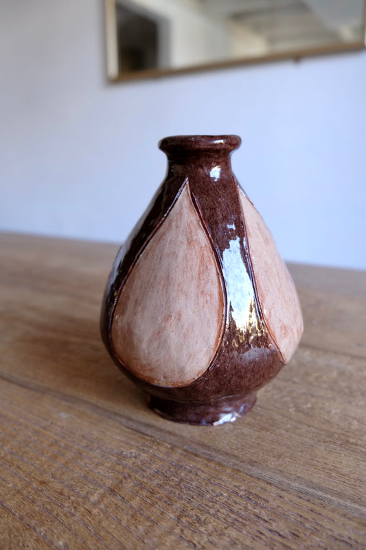 Glazed drop-shaped vase